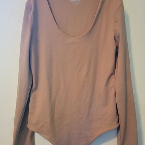 Nuuds Long sleeve scoop neck bodysuit sz sm